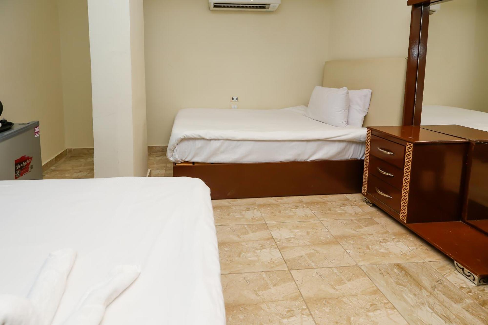 Pyramids Glory Inn Kafrat al Jabal Екстер'єр фото